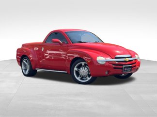 Used 2004 Chevrolet SSR w/ Preferred Equipment Group image 1