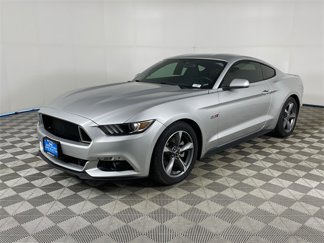 Used 2017 Ford Mustang Coupe image 1