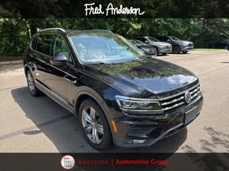 Used 2018 Volkswagen Tiguan SEL Premium image 1