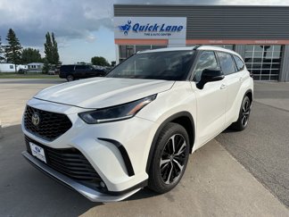 Used 2021 Toyota Highlander XSE image 1