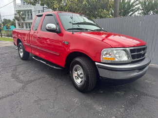 Used 1998 Ford F150 XLT image 1