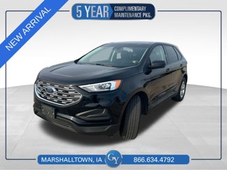 Used 2020 Ford Edge SE image 1