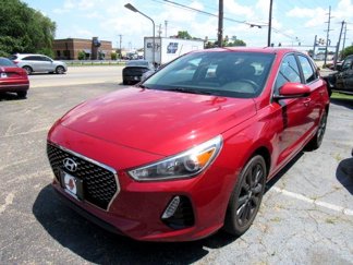 Used 2019 Hyundai Elantra GT image 1