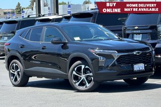 Used 2025 Chevrolet Trax RS w/ Driver Confidence Package image 1