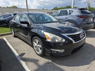 Used 2015 Nissan Altima 2.5 SV image 1