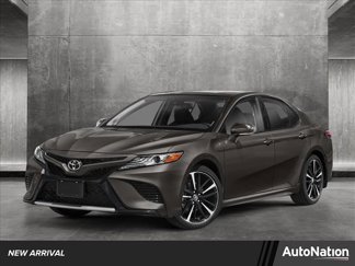 Used 2018 Toyota Camry XSE image 1