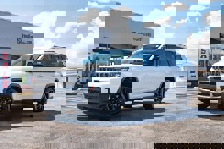 Used 2023 Jeep Grand Cherokee L Laredo video 1