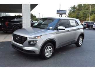 New 2025 Hyundai Venue SE video 1
