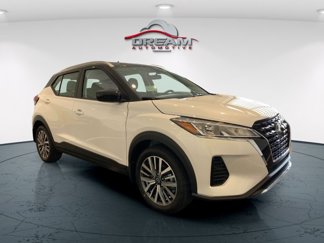Certified 2024 Nissan Kicks SV image 1