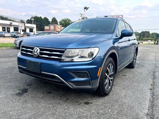 Used 2019 Volkswagen Tiguan SE w/ Panoramic Sunroof Package image 1