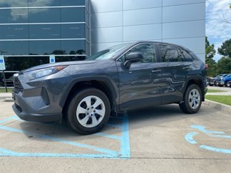 Used 2022 Toyota RAV4 LE image 1