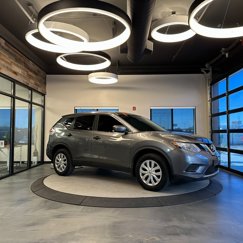 Used 2016 Nissan Rogue S image 1