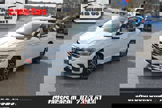 Used 2019 Volkswagen Jetta image 1