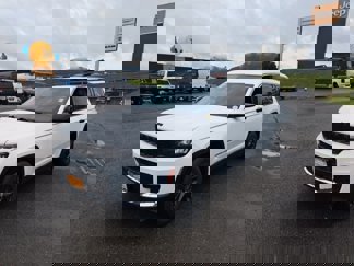 Certified 2022 Jeep Grand Cherokee L Laredo w/ Luxury Tech Group I image 1