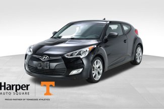 Used 2017 Hyundai Veloster image 1