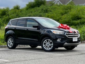 Used 2017 Ford Escape SE image 1