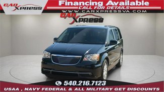 Used 2016 Chrysler Town & Country Touring w/ Driver Convenience Group image 1