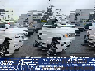 Used 2019 Jeep Grand Cherokee Overland image 1