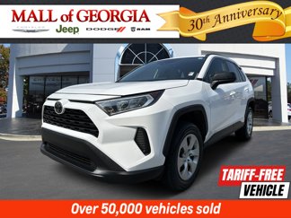 Used 2019 Toyota RAV4 LE image 1