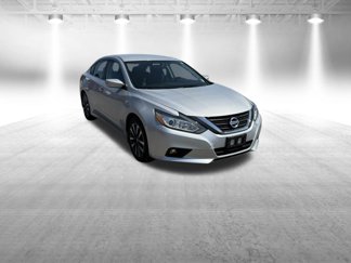 Used 2016 Nissan Altima 2.5 SV image 1