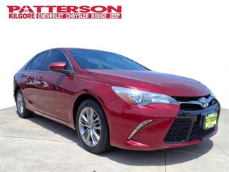 Used 2017 Toyota Camry SE image 1