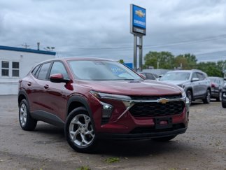 Used 2024 Chevrolet Trax LS w/ LS Convenience Package image 1