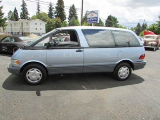 Used 1993 Toyota Previa LE image 1