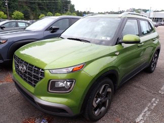 Used 2023 Hyundai Venue SEL image 1