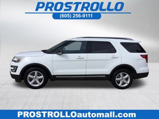 Used 2017 Ford Explorer XLT w/ Equipment Group 202A image 1
