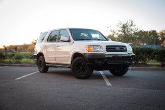 Used 2002 Toyota Sequoia SR5 image 1