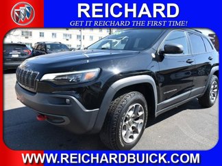 Used 2020 Jeep Cherokee Trailhawk image 1