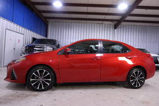 Used 2017 Toyota Corolla SE image 1