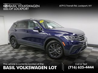 Certified 2022 Volkswagen Tiguan SE image 1