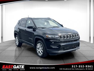 New 2024 Jeep Compass Latitude image 1