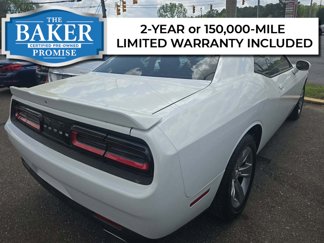 Used 2019 Dodge Challenger SXT image 1