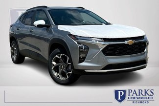 New 2025 Chevrolet Trax LT w/ Driver Confidence Package image 1