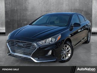Used 2018 Hyundai Sonata SE image 1