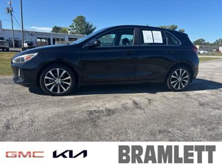 Used 2019 Hyundai Elantra GT image 1