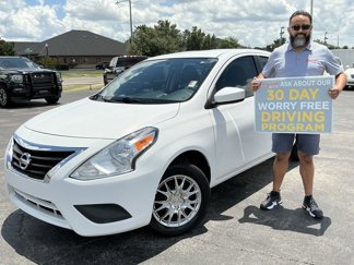 Used 2019 Nissan Versa SV image 1