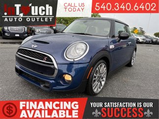 Used 2017 MINI Cooper S image 1
