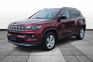 Used 2022 Jeep Compass Latitude image 1