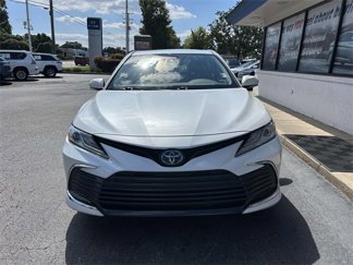 Used 2022 Toyota Camry XLE video 2