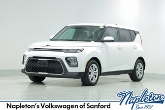 Used 2021 Kia Soul LX image 1