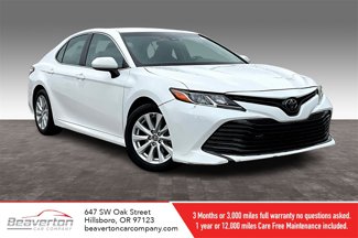 Used 2018 Toyota Camry LE image 1