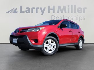 Used 2015 Toyota RAV4 LE image 1