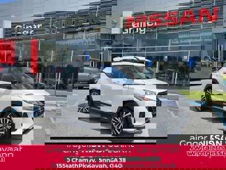 Used 2024 Nissan Kicks SR image 1