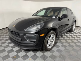 Certified 2024 Porsche Macan image 1