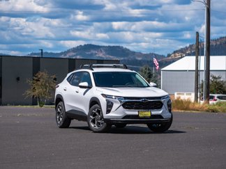 New 2025 Chevrolet Trax LT w/ Driver Confidence Package image 1