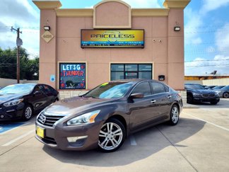 Used 2013 Nissan Altima 3.5 S image 1
