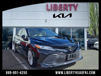 Used 2019 Toyota Camry XLE image 1